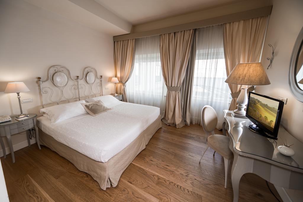 Hotel & Residenza 100 Torri Ascoli Piceno Exterior photo